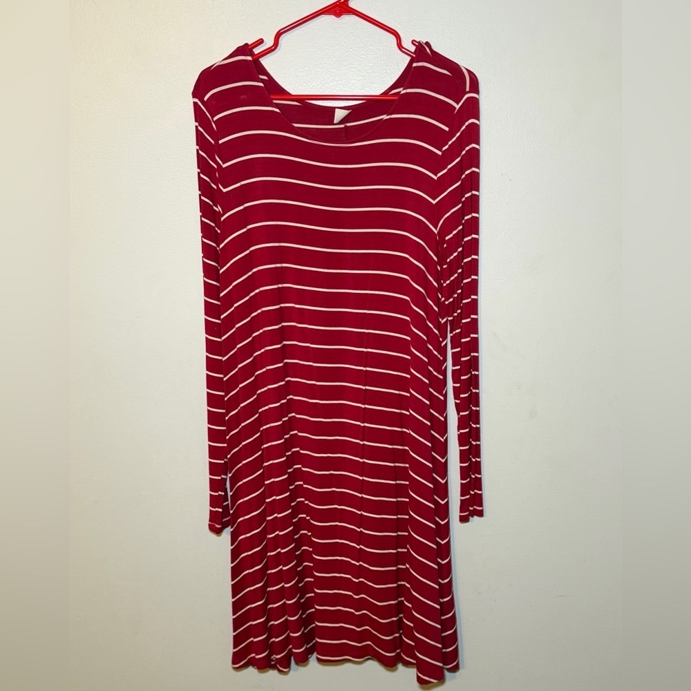 Old Navy Raspberry and White Long Sleeve Dress